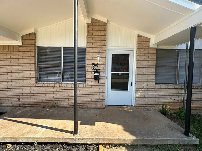 321 W Michael Dr — Photo 7