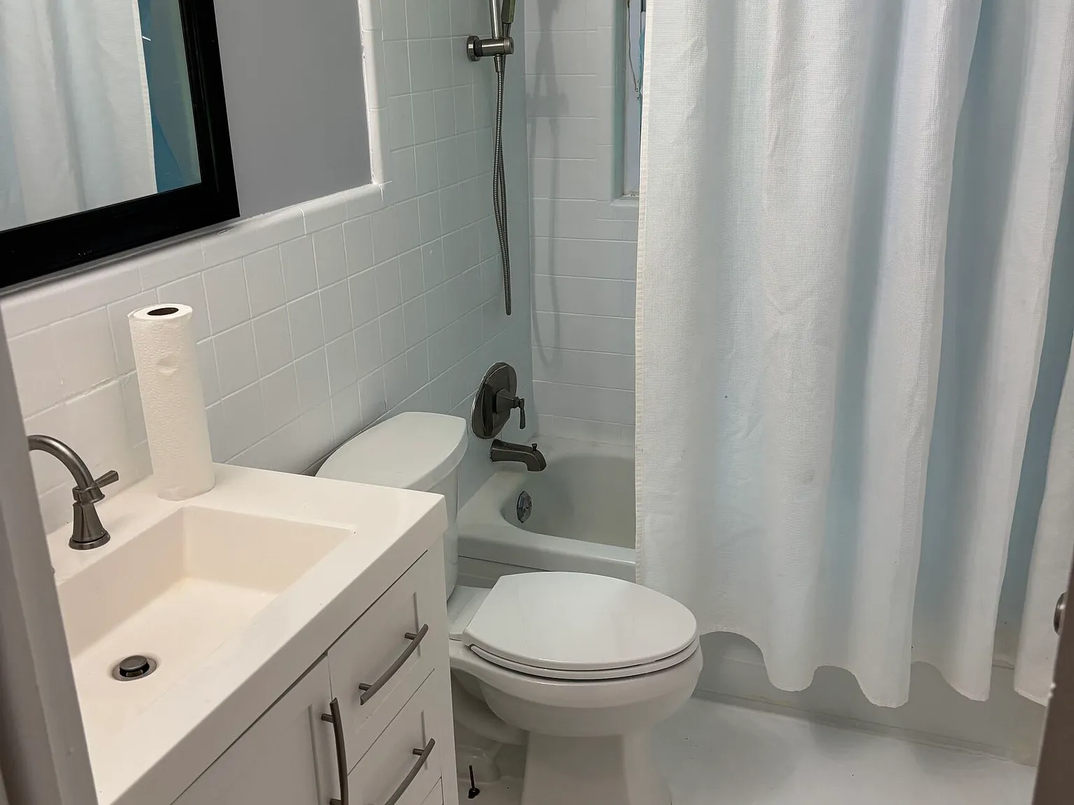 3 bed, 1.5 bath, 2150 sqft, $1,900 — Photo 4