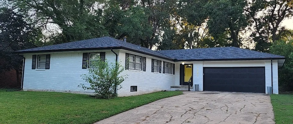 1321 N Peterson Ave