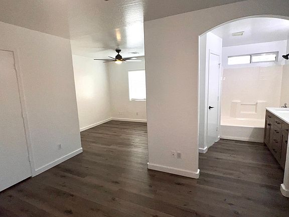 5th image of 4367 E Meadow Land Dr