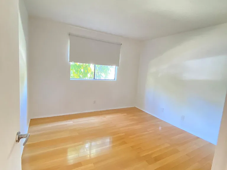 64 N Mar Vista Ave #103 — Photo 9