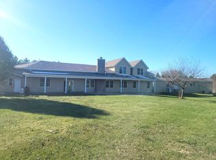 3248 E 18th Rd, Ottawa, IL 61350