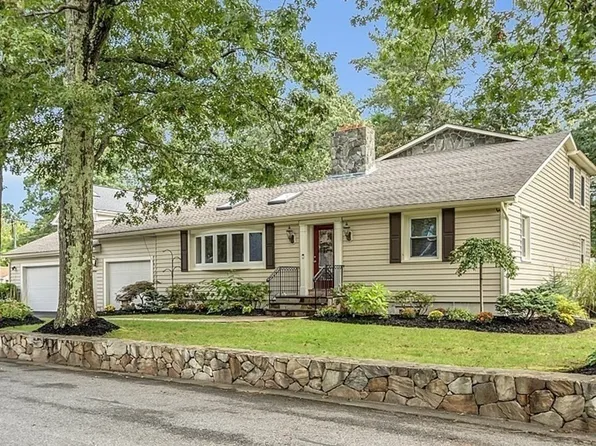 21 Pine Rd, Westford, MA 01886