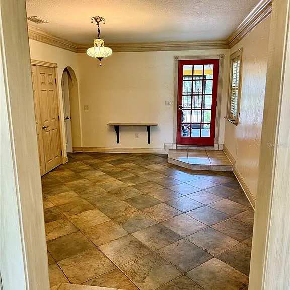 430 Gehr Ln — Photo 4