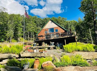 980 Long Ridge Rd, Hawley, PA 18428