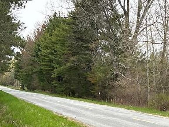 Exterior Neighborhood (street photo)