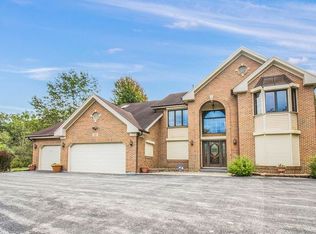 1901 E Burville Rd, Crete, IL 60417