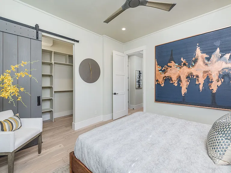Luxury Spaces — Photo 202