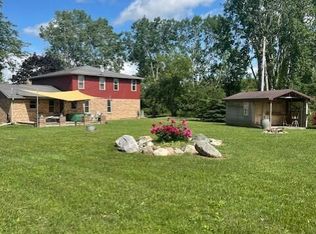 8387 Hartel Rd, Grand Ledge, MI 48837