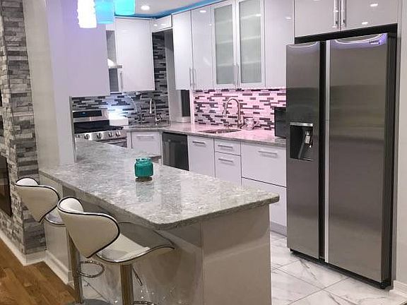 2nd image of 15015 79th Ave APT 5H