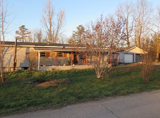 1113 Roberts Loop, Grimsley, TN 38565