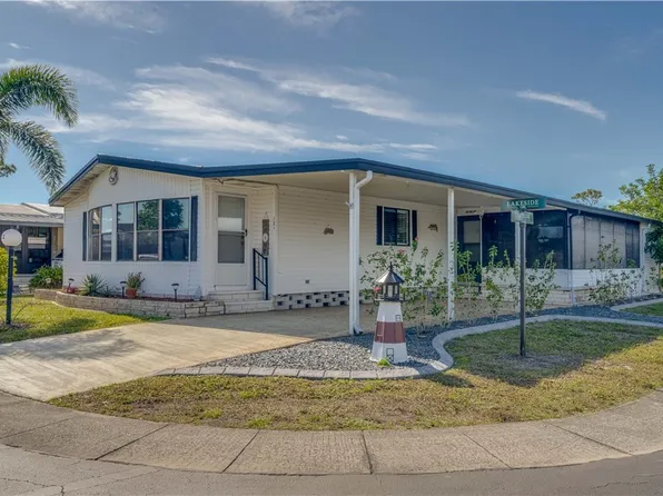 121 Lakeside Cir, North Fort Myers, FL 33903