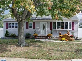 14 Sandy Ln, Hamilton, NJ 08610