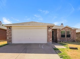 6521 Longleaf Ln, Denton, TX 76210