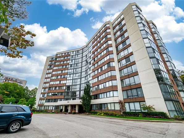 1240 Marlborough Ct #710, Oakville, ON L6H 3K7