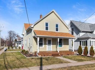 1225 S Madison St, Appleton, WI 54915