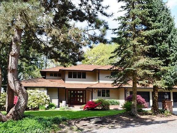 2nd image of 23910 SE 25th Ct