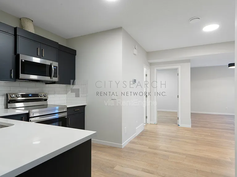 31 Royston Ter NW — Photo 6