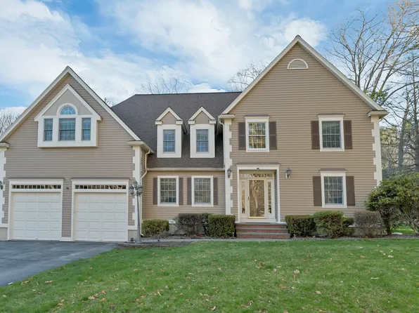 34 Stowecroft Drive, Hampton, NH 03842