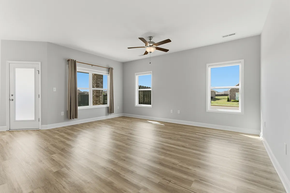 Building Photo - 200 Goldie Ct