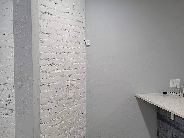 110 Handler St #110 — Photo 12