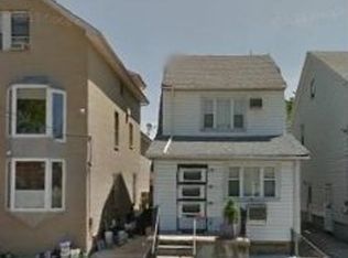 5915 155th St, Flushing, NY 11355