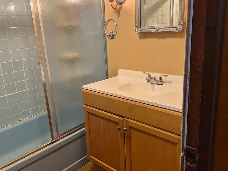 2508 Edgemont Dr — Photo 12