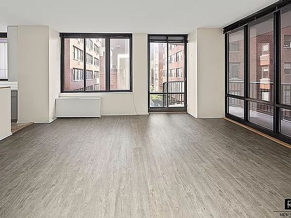 4th image of 304 E 65th St APT 3C