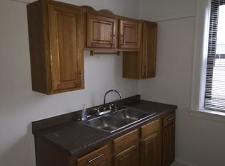 1043 E 80th St APT 3, Chicago, IL 60619