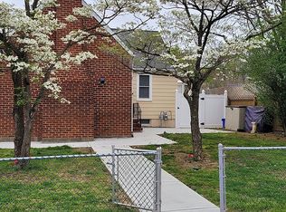 243 Washington St, Fieldsboro, NJ 08505