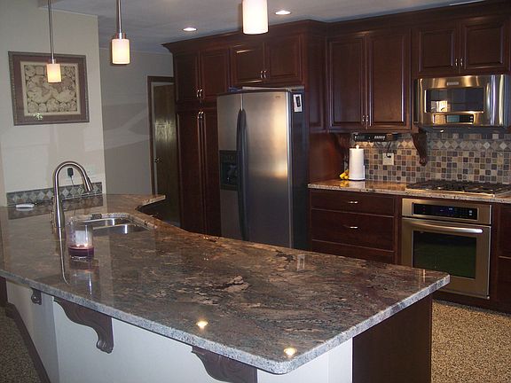 3rd image of 308 Cantebury Dr