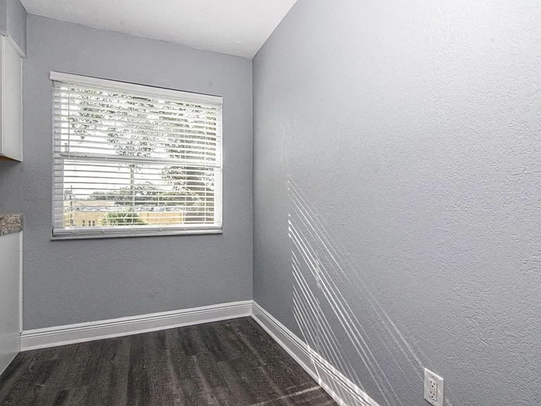 107 Karde Ln #E — Photo 13