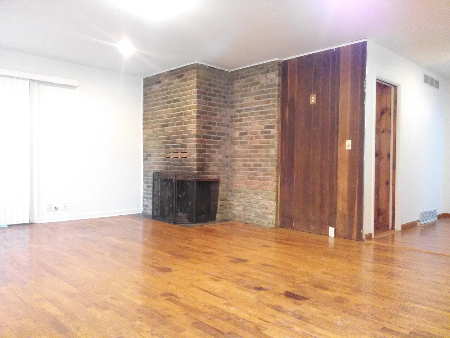 2635 Rockwood Dr — Photo 4