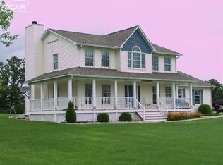 10180 Hill Rd, Swartz Creek, MI 48473