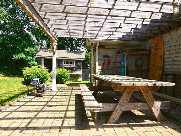 3rd image of 347 Fish Rd