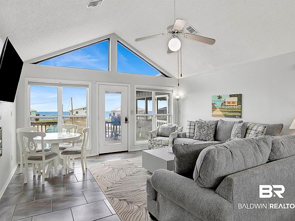 4th image of 5465 Beach Blvd