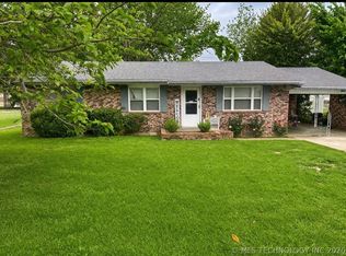 405 NW Mimosa Dr, Stigler, OK 74462
