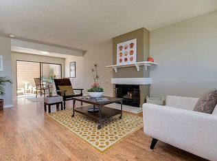 23 Seabird Ct #11, Newport Beach, CA 92663