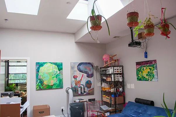 Rented by Manhattan Management LLC | media 87