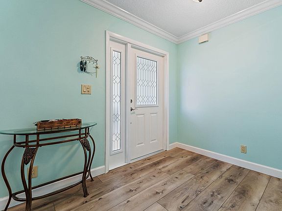 4th image of 106 Chapel Lane