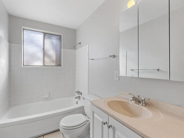 1302 Milwaukee St — Photo 21