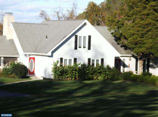 1055 Chester Springs Rd, Phoenixville, PA 19460