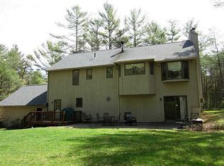 59 Cedarwood Ln, Hope Valley, RI 02832