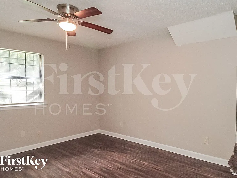 7210 Buck Creek Dr — Photo 6