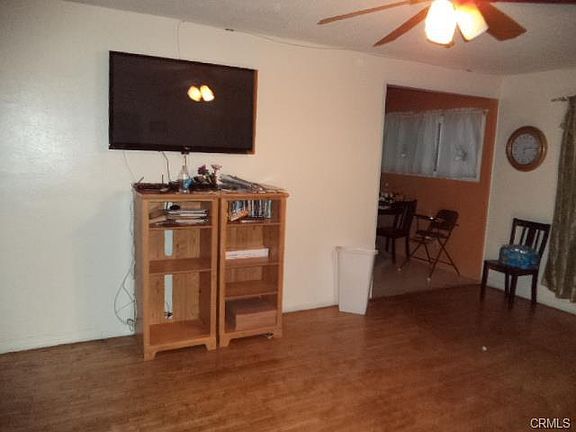5th image of 1143 E Deodar St