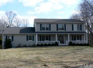 229A Middle River Rd, Danbury, CT 06811