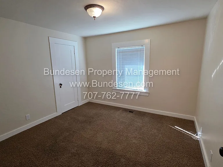 340 Church St — Photo 8