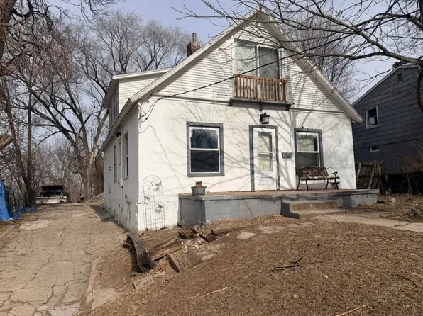 302 E Bell Ave, Des Moines, IA 50315