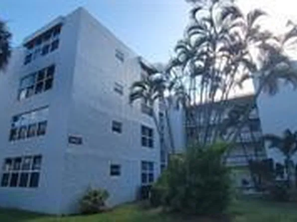 9421 SW Evergreen Place #102, Davie, FL 33324