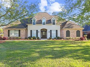 1484 Rue Beauvais, Mandeville, LA 70471